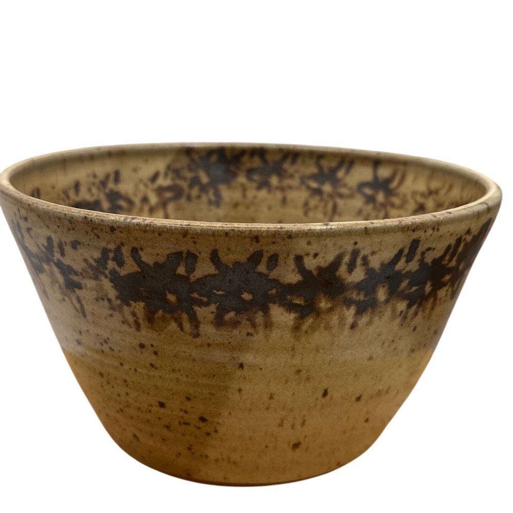 Signed Studio Pottery Tan Speckled Stoneware Bowl Organic Farmhouse rustic 7 in